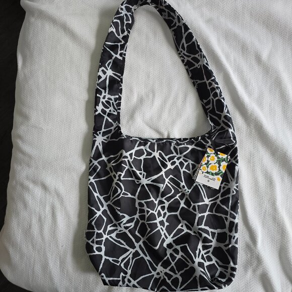 Cracked Glass/Leopard Black/White/Neutral Reversible Reusable Bag - DVF x Target - Picture 4 of 7